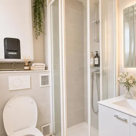 Charming Onebedroom In Le Marais * Paris